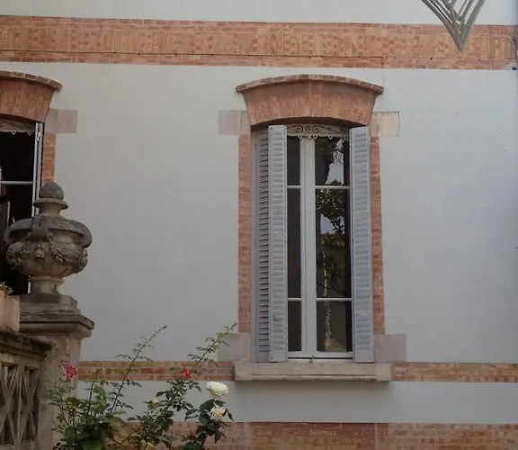 B&B La Maison Du Chapelier 3*